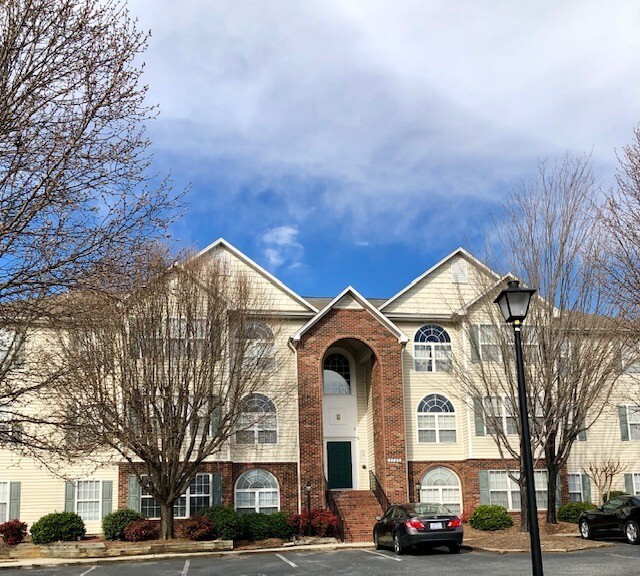 property at 3721 Morris Farm Dr