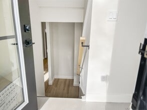 8604-86033 33 Ave NW in Calgary, AB - Building Photo - Building Photo