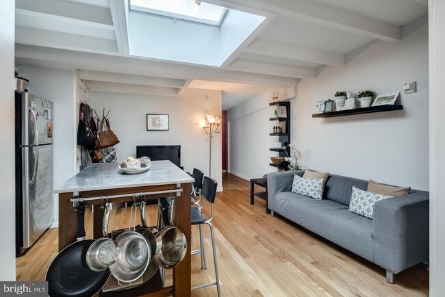 1320 Pine St in Philadelphia, PA - Building Photo - Building Photo