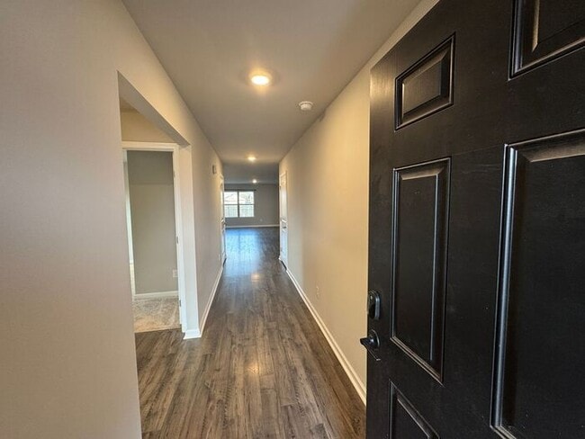 property at 117 Hank Ct