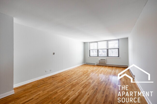 1435 N Dearborn St, Unit A2 in Chicago, IL - Foto de edificio - Building Photo