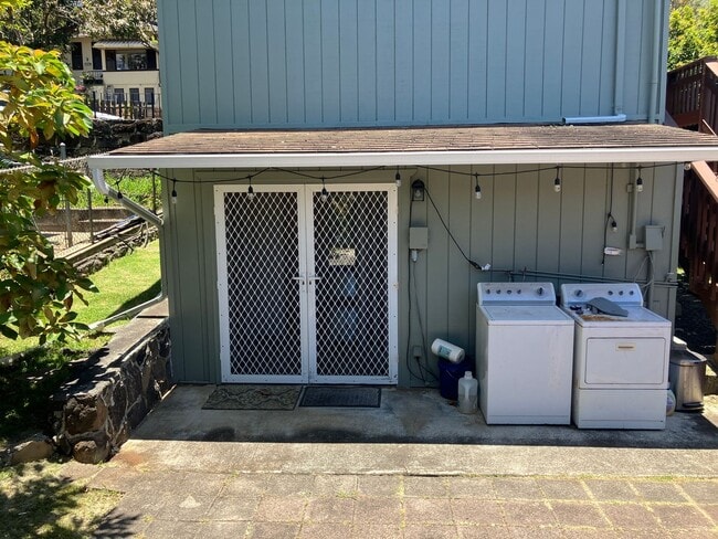property at 1848 Puowaina Dr