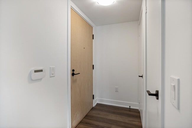 70 George Butchart Dr in Toronto, ON - Building Photo - Building Photo