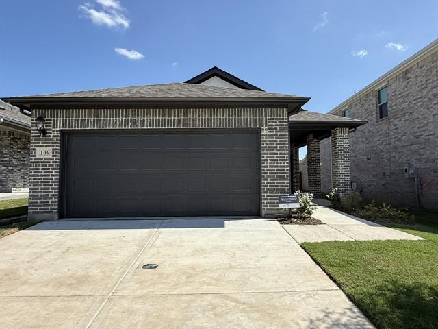 property at 109 Greenbriar Dr