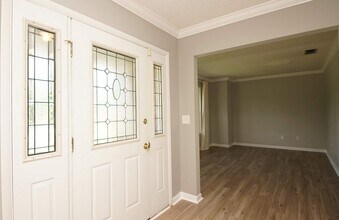 211 Brian Cir in Mary Esther, FL - Building Photo - Building Photo