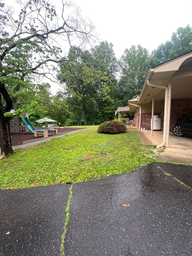 property at 305 Hillcrest St