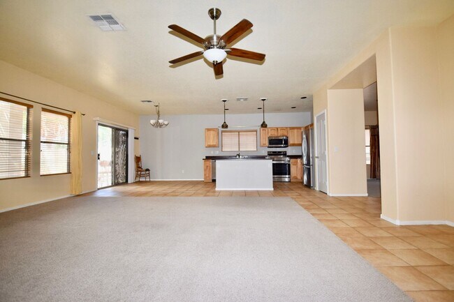 3759 E Orchid Ln in Gilbert, AZ - Building Photo - Building Photo