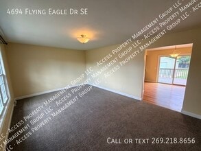 4694 Flying Eagle Dr SE in Grand Rapids, MI - Building Photo - Building Photo