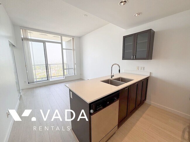 4815 Eldorado Mews in Vancouver, BC - Building Photo - Building Photo