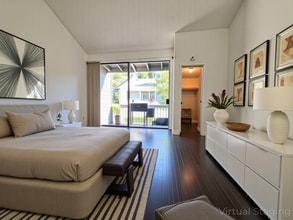 25369 Pine Creek Ln in Los Angeles, CA - Building Photo - Building Photo