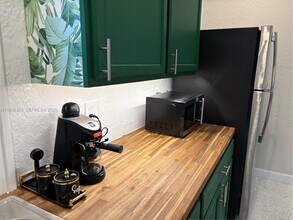 1901 SW 9th St in Miami, FL - Building Photo - Building Photo