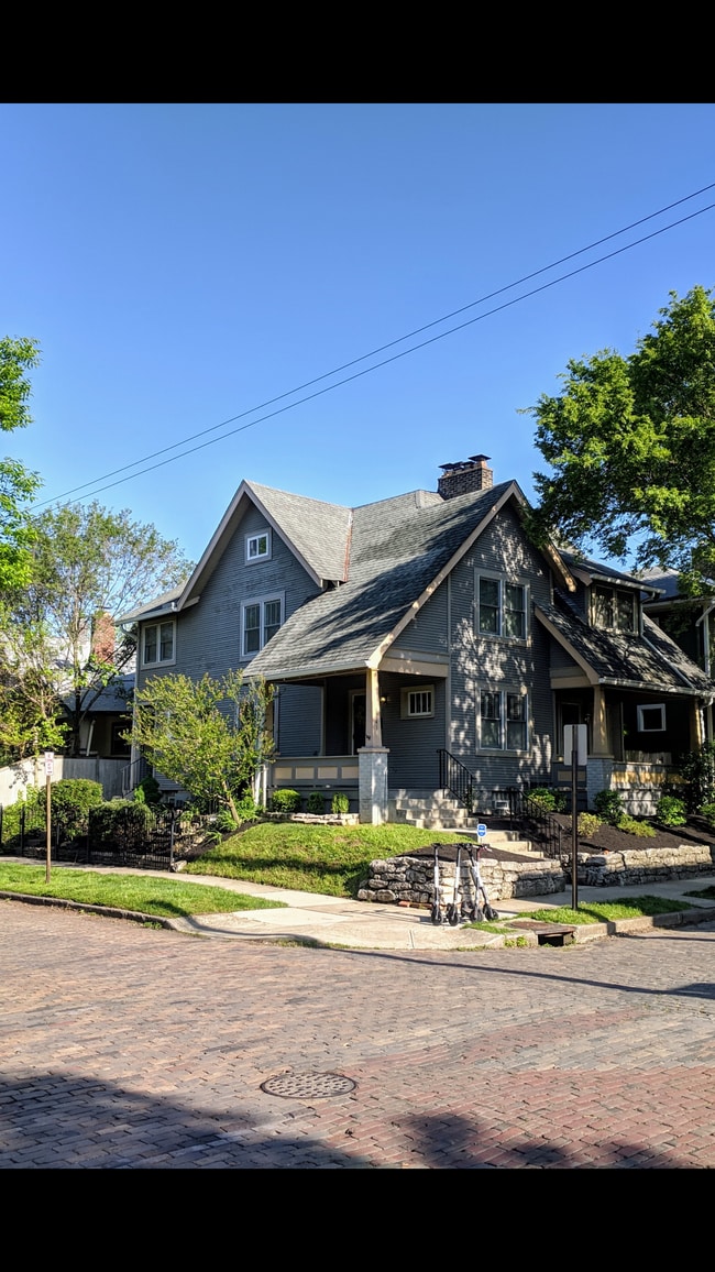 1241 Bruck St, Unit 1241 Bruck in Columbus, OH - Foto de edificio - Building Photo