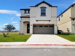 1531 N Red Bud Ln in Round Rock, TX - Building Photo - Building Photo