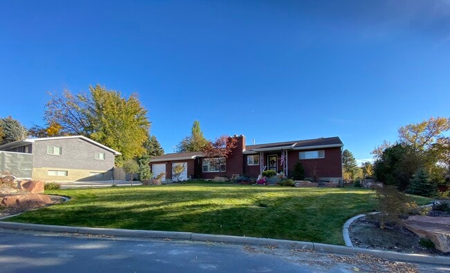 429 W 2700 S, Unit B in Bountiful, UT - Building Photo - Building Photo