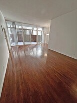 11936 Darlington Ave, Unit 102 in Los Angeles, CA - Building Photo