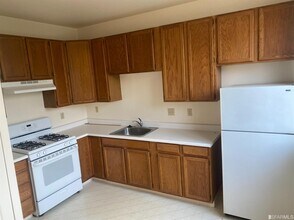 1952 McAllister St-Unit -A in San Francisco, CA - Building Photo - Building Photo