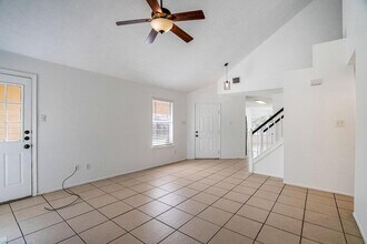 16827 Whitebrush Loop in Austin, TX - Building Photo - Building Photo
