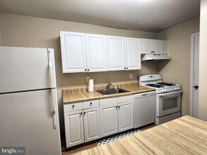 12215 Braxfield Ct in North Bethesda, MD - Building Photo - Building Photo