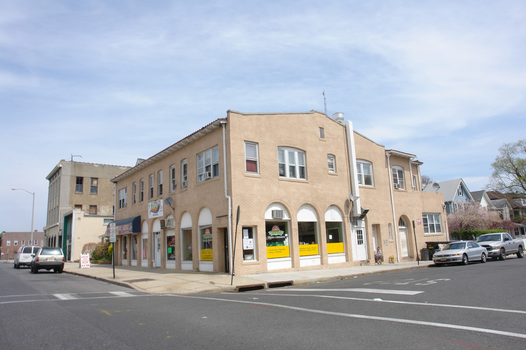 209 Garfield Ave in Long Branch, NJ - Building Photo