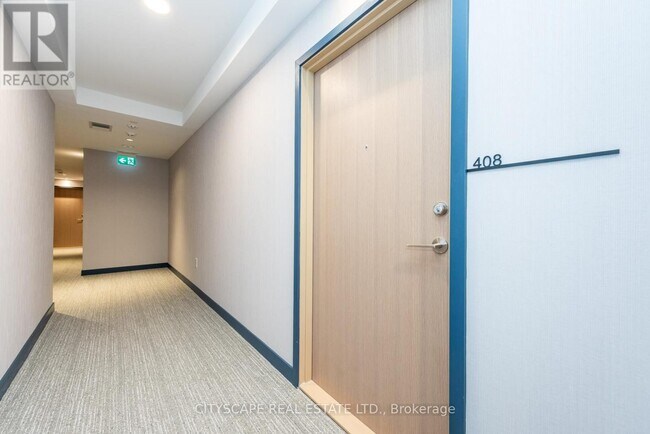 395 Square One Dr in Mississauga, ON - Building Photo - Building Photo