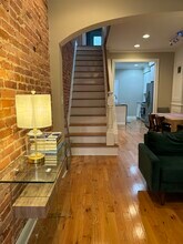 143 N Kenwood Ave in Baltimore, MD - Foto de edificio - Building Photo