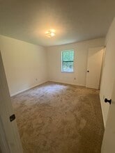 150 Essex Ct in Athens, GA - Building Photo - Building Photo