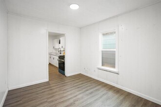 3001 Amboy St in Houston, TX - Building Photo - Building Photo