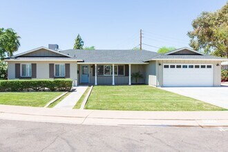 2824 N 81st Way in Scottsdale, AZ - Building Photo - Building Photo