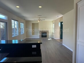 28 Foxglove Ct in Pittsburg, CA - Building Photo - Building Photo