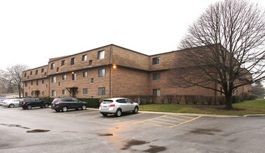 Kensington Commons in Mount Prospect, IL - Foto de edificio - Building Photo