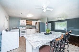4836 Burtwood Ln in Richmond, VA - Building Photo - Building Photo