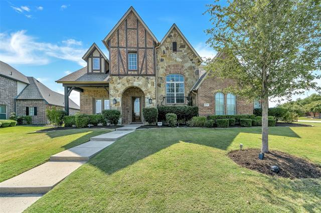 1077 Clearwater Dr in Frisco, TX - Building Photo