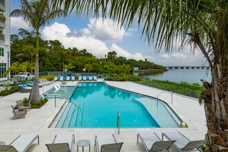 Bainbridge Bayview in Clearwater, FL - Foto de edificio - Building Photo