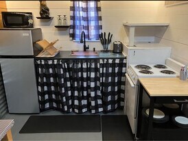 602 3rd St in Blanco, TX - Building Photo