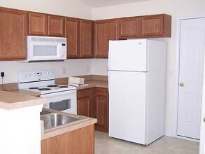 181 Dunbarton Ct in Winston-Salem, NC - Building Photo - Building Photo