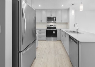 3024-3169 169 St. SW in Edmonton, AB - Building Photo - Building Photo