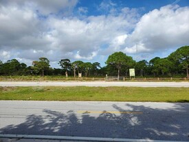 1433 Silver Beach Rd in Riviera Beach, FL - Building Photo - Building Photo