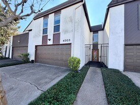 4503 Medinah Pl in Bellaire, TX - Building Photo