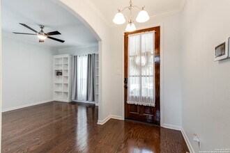 3319 Brooktree Ct, Unit 0114 in San Antonio, TX - Building Photo - Building Photo