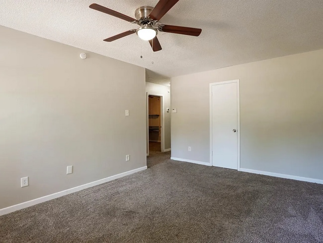 2116 Greenoaks Rd in Columbia, SC - Building Photo - Building Photo