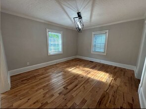 1221 Epworth St SW in Atlanta, GA - Foto de edificio - Building Photo