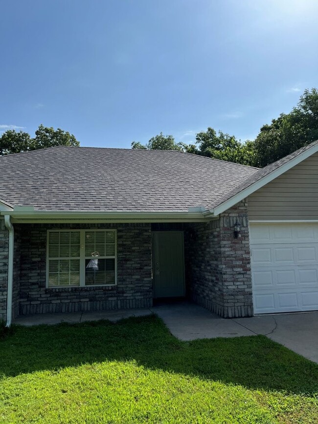 property at 8 Boreland Ln