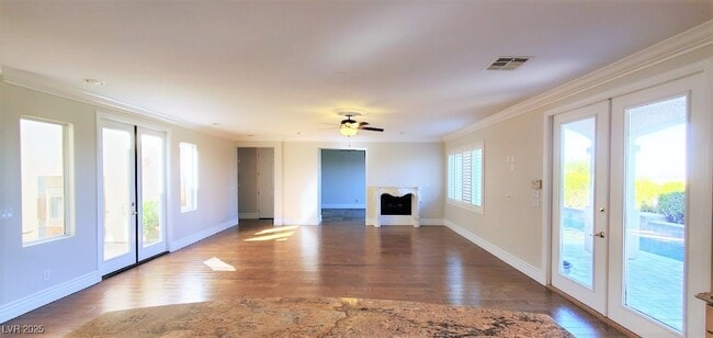property at 180 Popolo Dr