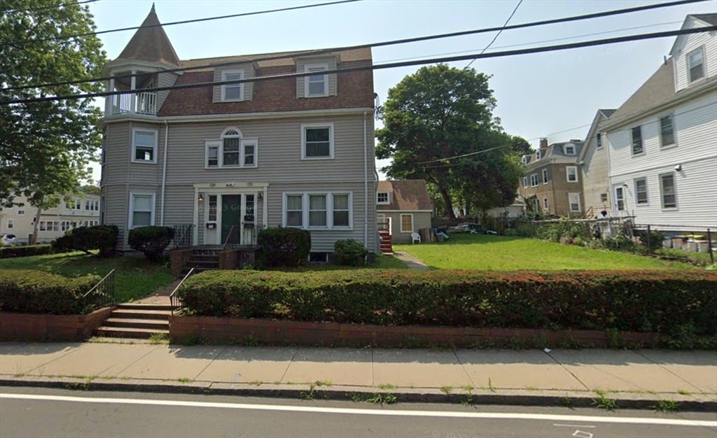 139 E Squantum St, Unit 2 in Quincy, MA - Building Photo