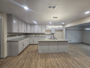 2106 88th St in Lubbock, TX - Building Photo - Building Photo