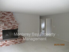 808 Walnut St in Pacific Grove, CA - Building Photo - Building Photo