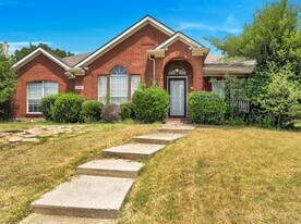 10300 Ashmont Dr in Frisco, TX - Building Photo