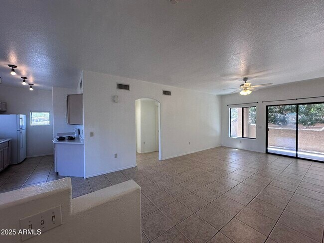 13818 N Saguaro Blvd in Fountain Hills, AZ - Building Photo - Building Photo