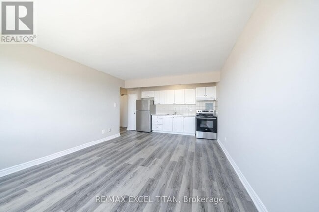 property at 468 Ottawa St N