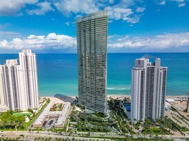 18975 Collins Ave in Sunny Isles Beach, FL - Building Photo